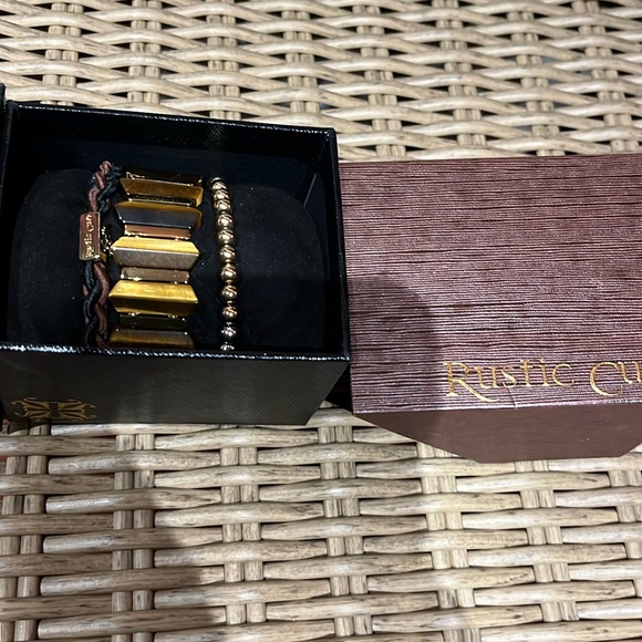 Last Chance! 🚨Rustic Cuff Set of 3 bracelets - Picture 1 of 1